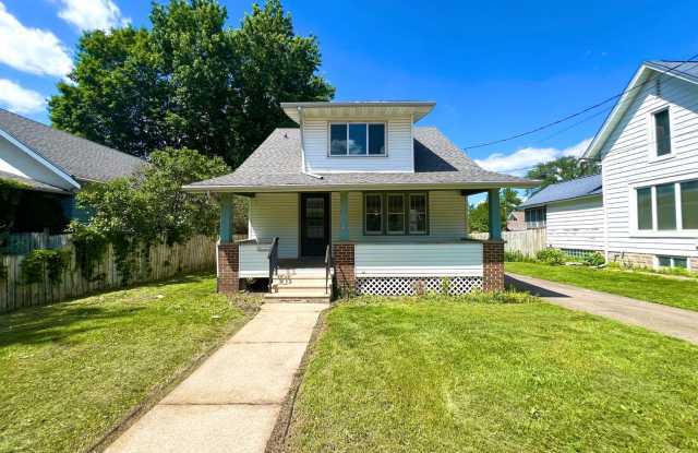 3 Bedroom, 1 Bathroom Single-Family Home! photos photos
