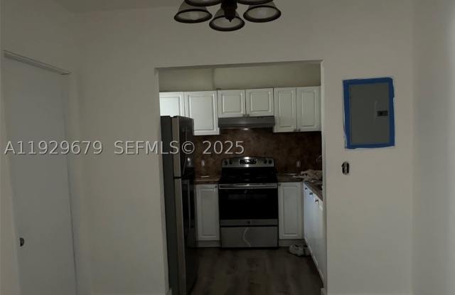 1895 Venice Park Dr Gallery 4
