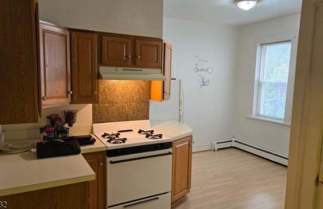 246 Lakeview Ave photos photos