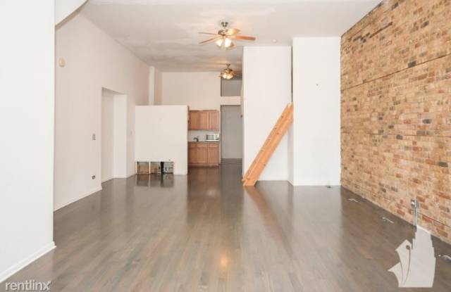 2049 N Hoyne Ave 1RS Gallery 3