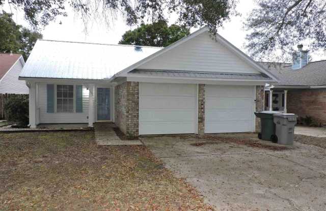 4732 Northpointe Ct - 4732 Northpointe Court, Ferry Pass, FL 32514