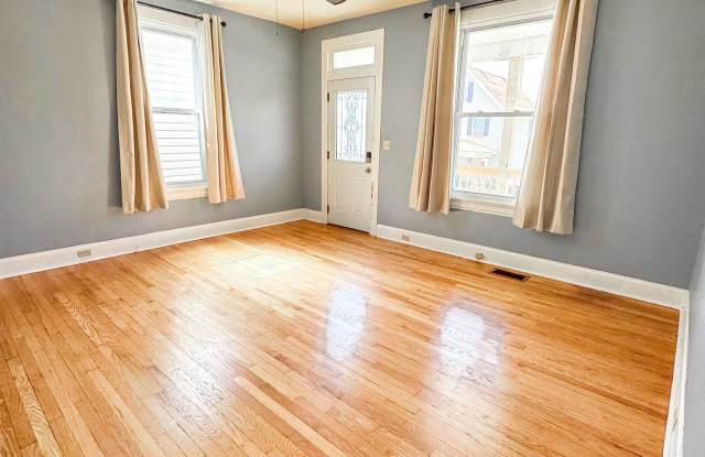1615 Poplar Street photos photos