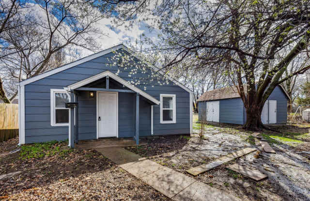 852 Belmont - 852 North Belmont Place, Wichita, KS 67208