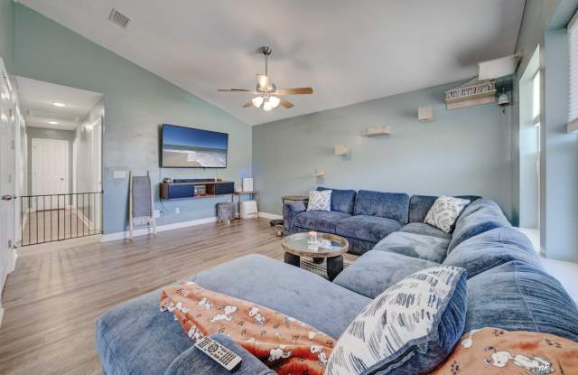 6328 Olokee Street Gallery 4