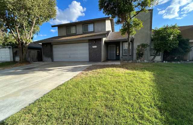 711 Driftwood Avenue - 711 Driftwood Avenue, Los Banos, CA 93635 711 Driftwood Avenue - 711 Driftwood Avenue, Los Banos, CA 93635