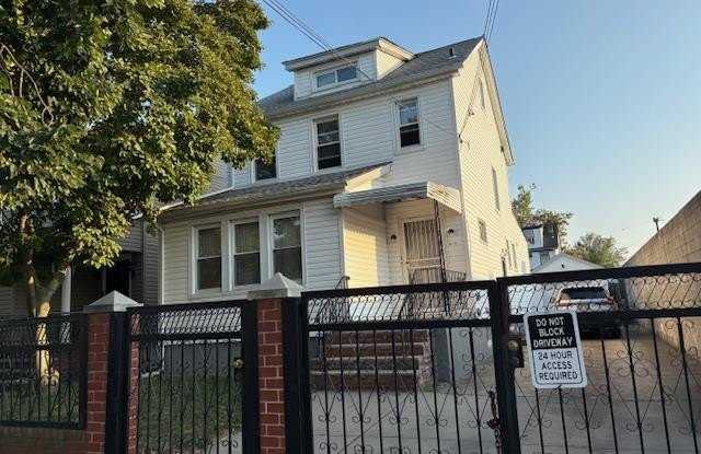243-12 144th Ave. unit: 2Nd Floor - 243-12 144th Avenue, Queens, NY 11422