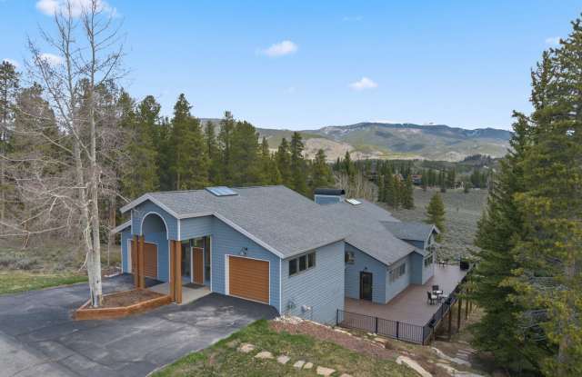 Winter Seasonal Rental- 1107 Penstemon Road Gallery 3