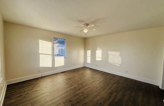 2 Bedroom, 1 Bath Duplex Gallery 3