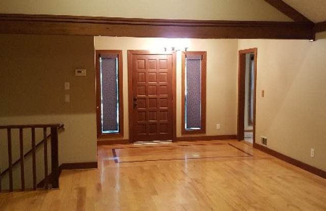 4816 River Walk Court Gallery 4