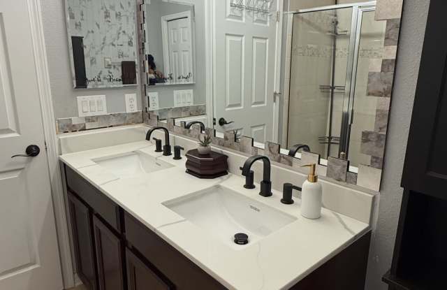 12703 Geneva Glade Drive Gallery 4