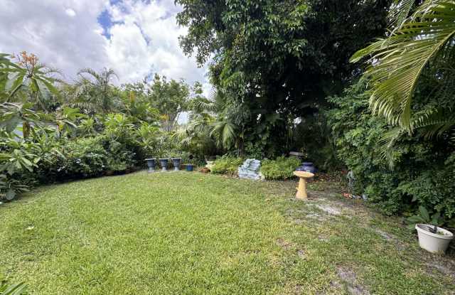 11894 Suellen Circle Gallery 4