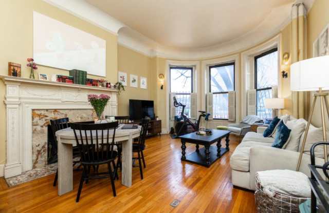 465 Commonwealth Ave. - 465 Commonwealth Avenue, Boston, MA 02215