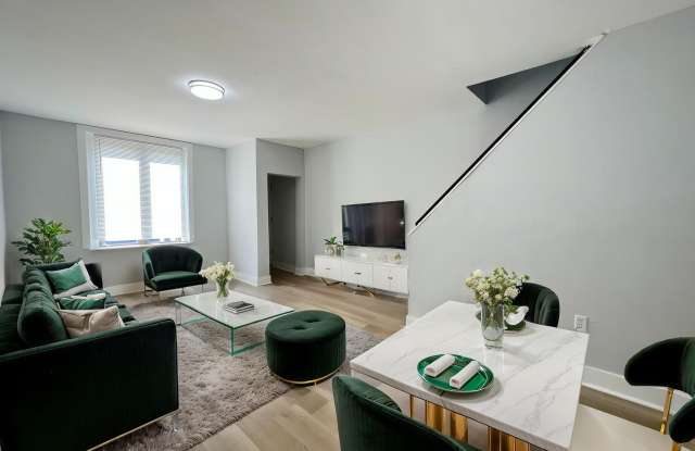 Remodeled 3bd/1 House with Rear yard!! SECTION 8 ONLY!! photos photos