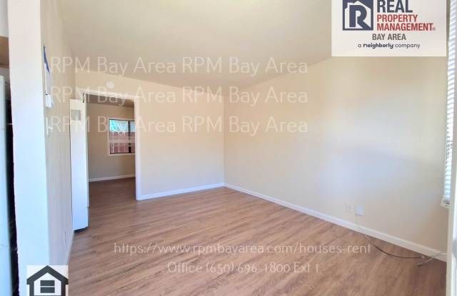 Cozy 1 Bedroom 1 Bathroom in Convenient Redwood City Location - 613 Manzanita Street, Redwood City, CA 94063
