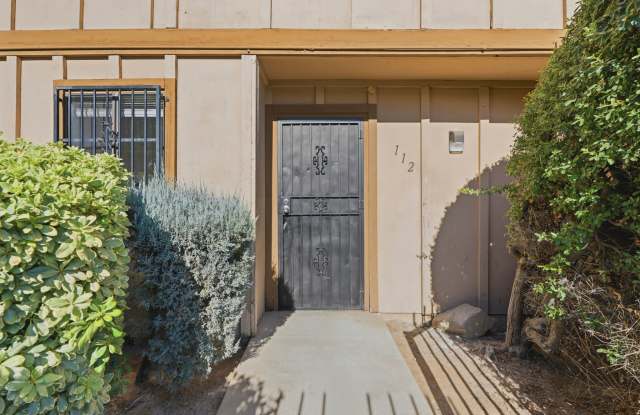1221 North Peach Avenue #112 Gallery 1