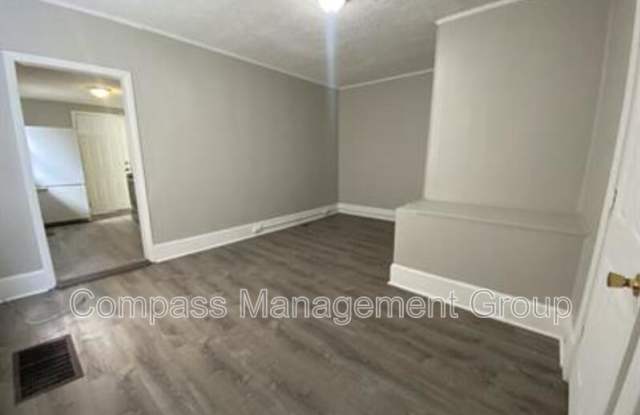 1619 Washington Avenue Gallery 2