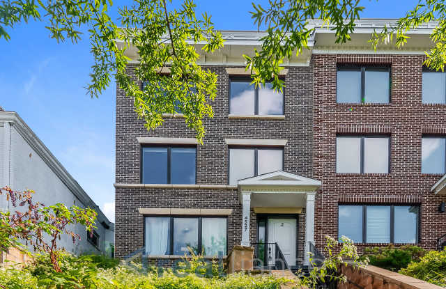 4527 Georgia Ave NW # 2 photos photos