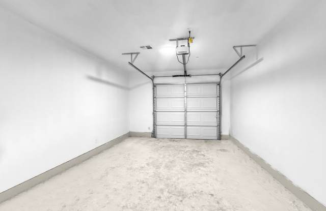 4936 South Briarwood Drive Gallery 3