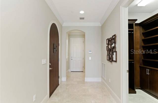 10355 KENSINGTON SHORE DRIVE Gallery 4