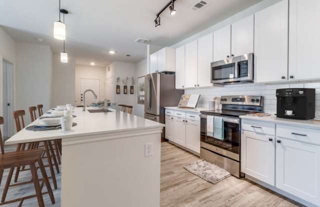 Residence at Gateway Village photos photos