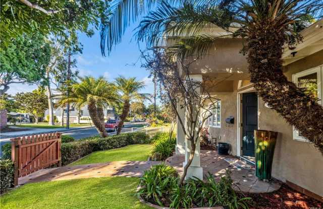 4312 Moore Street photos photos