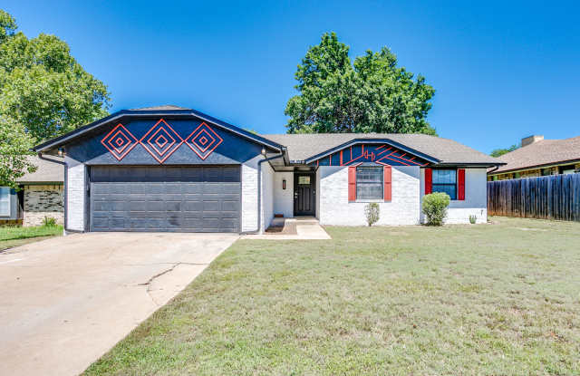 1521 East Main Street photos photos