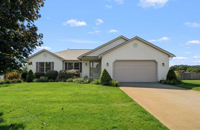 Four bedroom, 3 Bathroom with Bonus Room and Office, ranch style home in Mattawan! photos photos