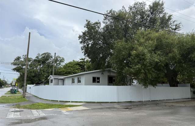800 NW 67th St - 800 Northwest 67th Street, Miami, FL 33150