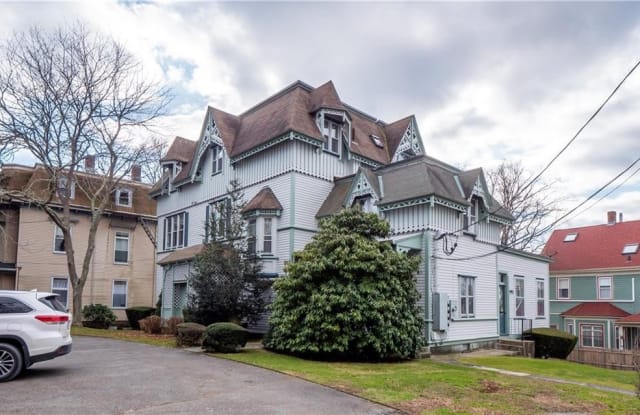 569 Spring Street - 569 Spring Street, Newport, RI 02840
