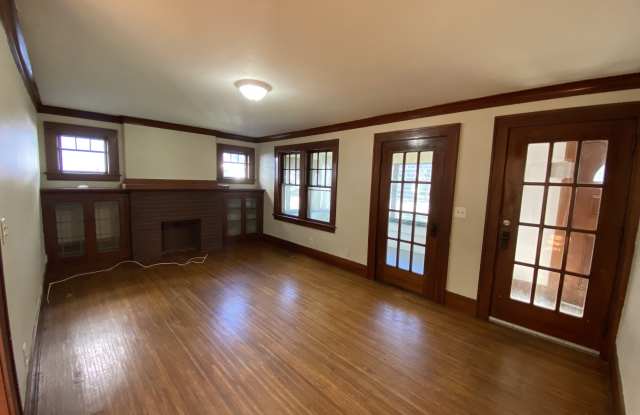 741-743 Genesee Park Boulevard - 743-DN Gallery 3