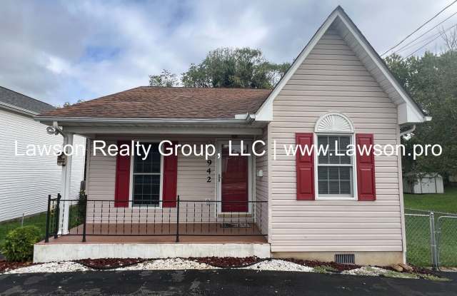 One Level Living in Vinton! - 942 Bedford Road, Vinton, VA 24179