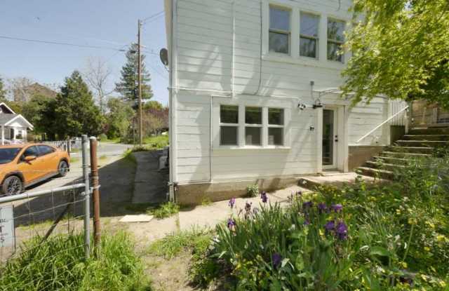 Quaint downstairs home in town at 8285 Clark St. Mokelumne Hill, CA. photos photos