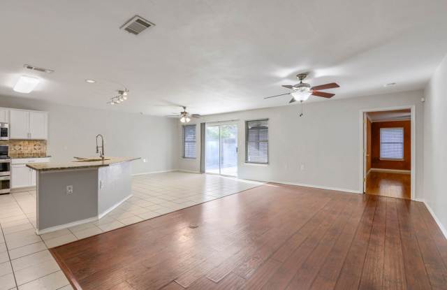 Just hit the market- 4 bedrooms located off  Nacogdoches and Judson road Gallery 4