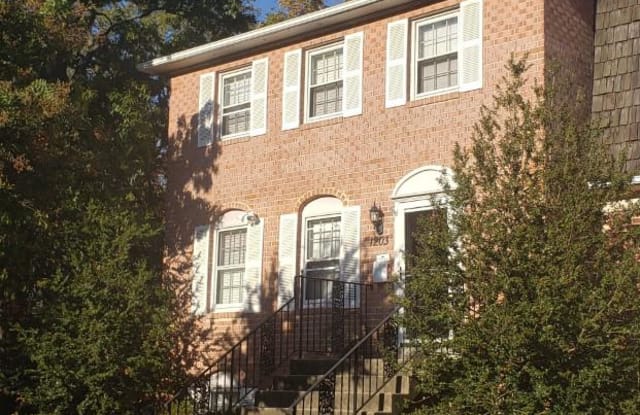 1203 S FREDERICK STREET - 1203 South Frederick Street, Arlington, VA 22204