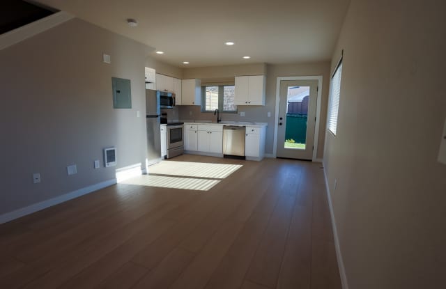 2915 Southeast Waverly Drive#110 Gallery 2