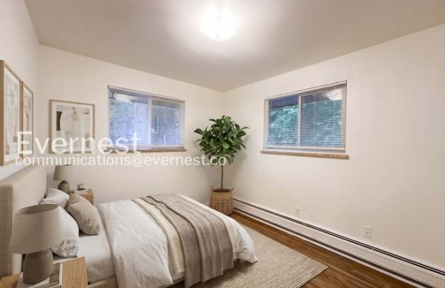 508 West Powers Avenue Gallery 4