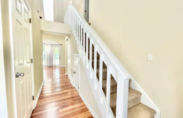 183 STONEY Drive Gallery 3