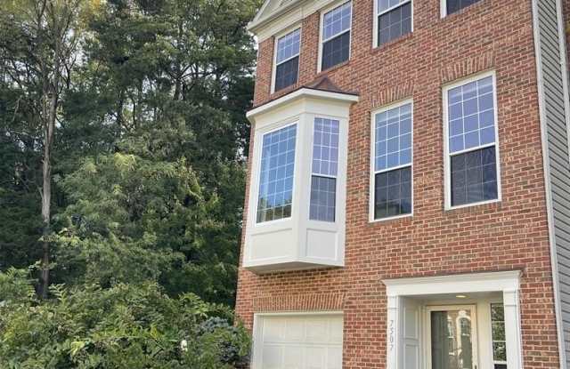 7507 LAMOYNE Court Gallery 1