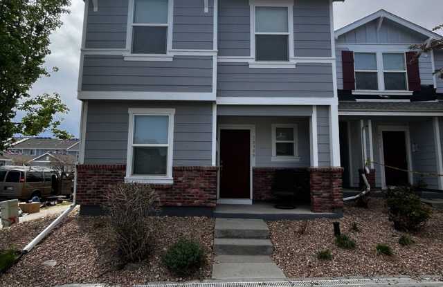 Grant Ranch 3 Bedroom 2.5 Bathroom Townhome available NOW! photos photos Grant Ranch 3 Bedroom 2.5 Bathroom Townhome available NOW! photos photos