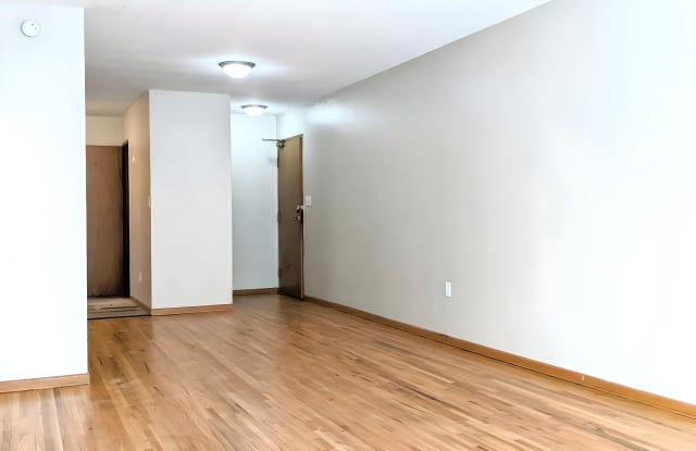 1269 Cook Ave E #5 Gallery 3