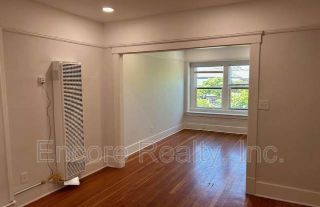 303 3rd Ave photos photos