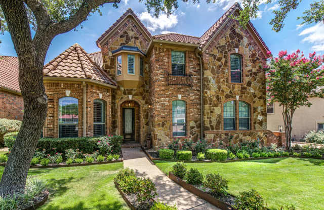 Gorgeous Home in Gated UT Golf Club with tons of Custom Upgrades! photos photos