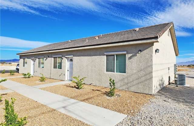 1111 Sixshooter Avenue photos photos