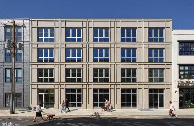 2404-06 FRANKFORD Avenue unit: 3 photos photos