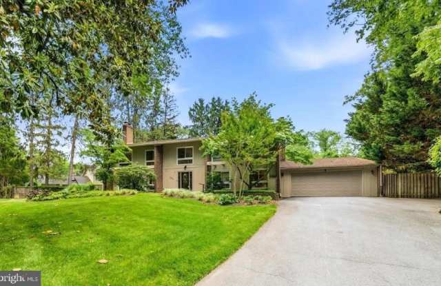 8566 BRICKYARD Road Gallery 1