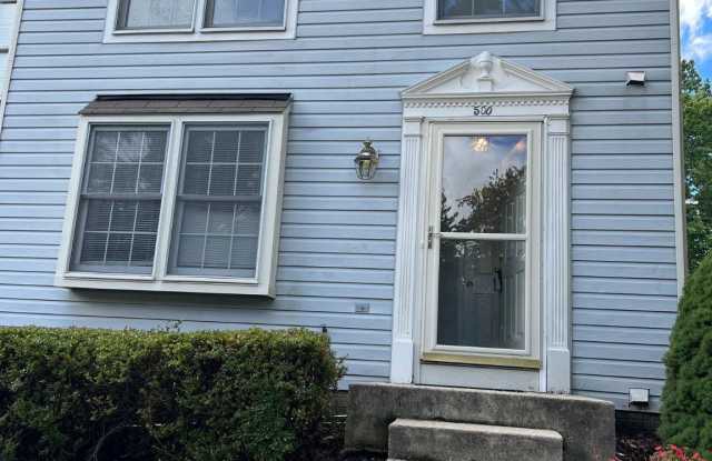 500 RIDGECREST CT Gallery 1