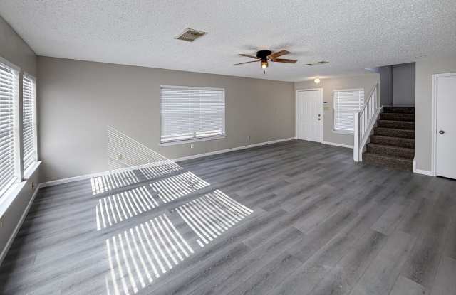 9730 Frost Plain Dr Gallery 3