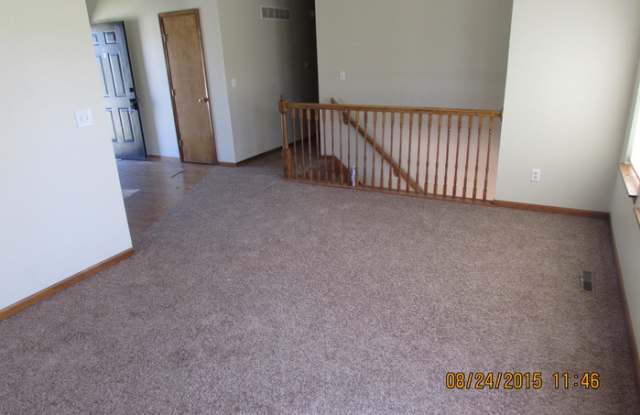 504 Southeast Chase Court Gallery 2