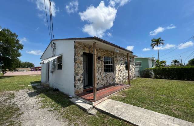 2 Bedroom 1 Bath unit Move-In Ready Home in West Park! photos photos