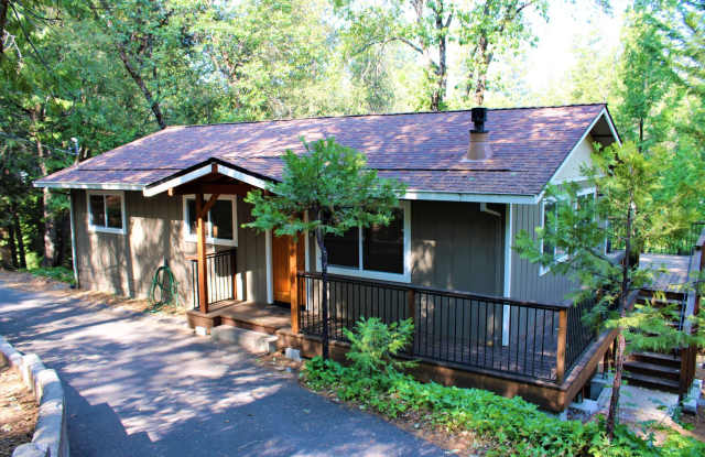 Gorgeous Fully Furnished 3 Bedroom Home Near Twain Harte photos photos